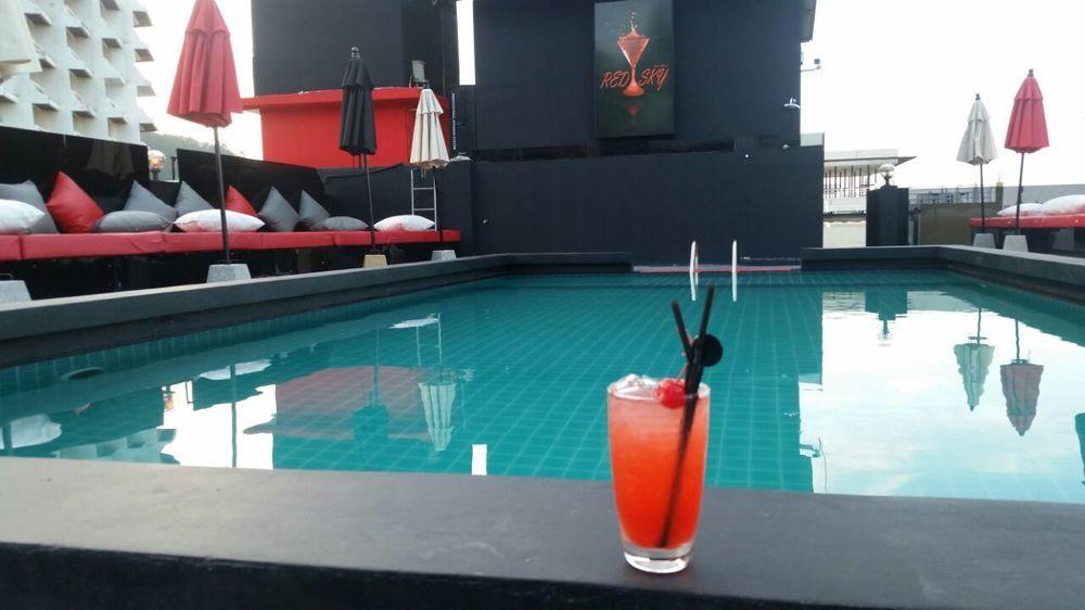 Sharaya Patong Hotel Luaran gambar
