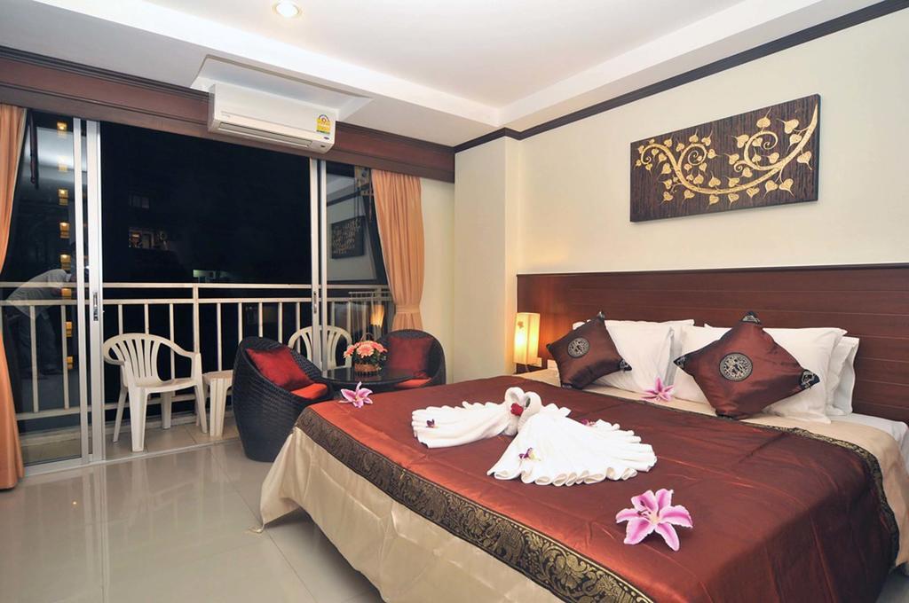 Sharaya Patong Hotel Luaran gambar