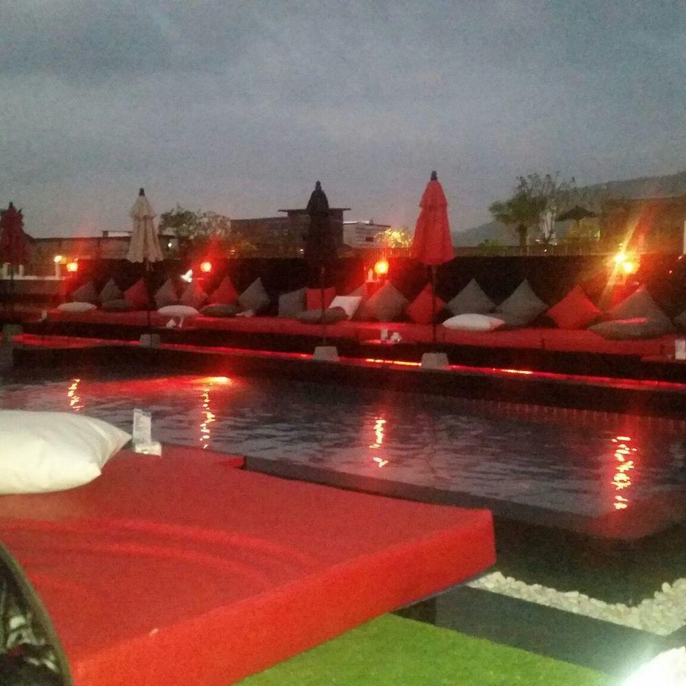 Sharaya Patong Hotel Luaran gambar