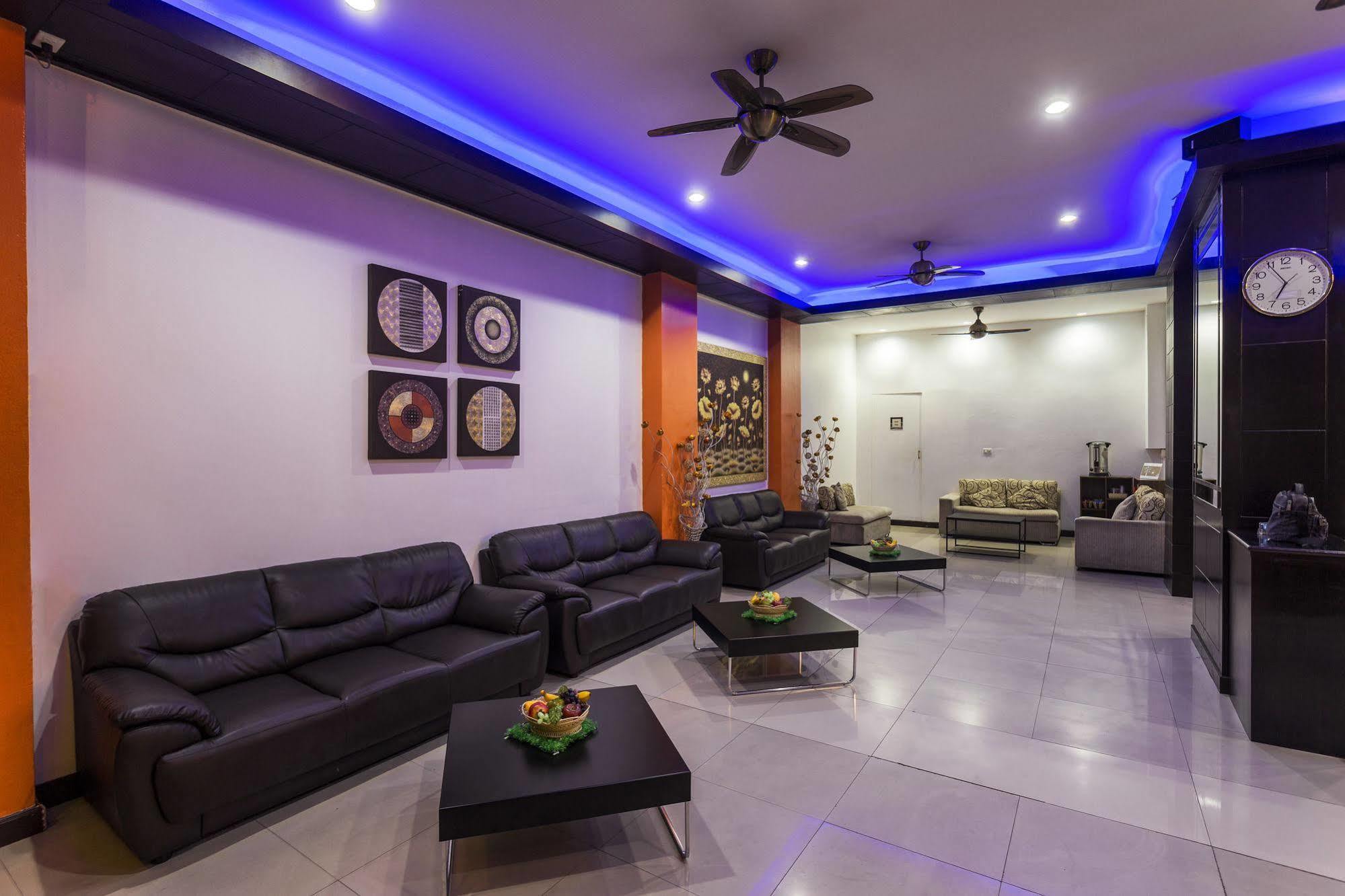 Sharaya Patong Hotel Luaran gambar