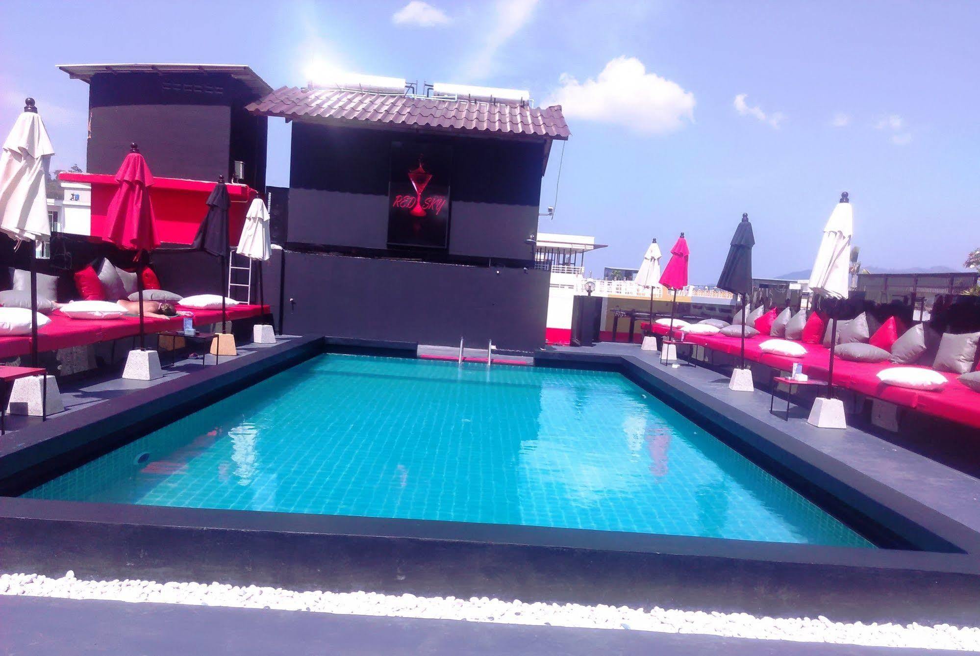 Sharaya Patong Hotel Luaran gambar