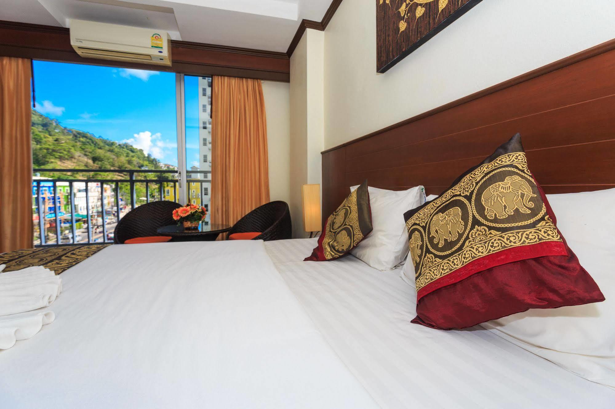 Sharaya Patong Hotel Luaran gambar