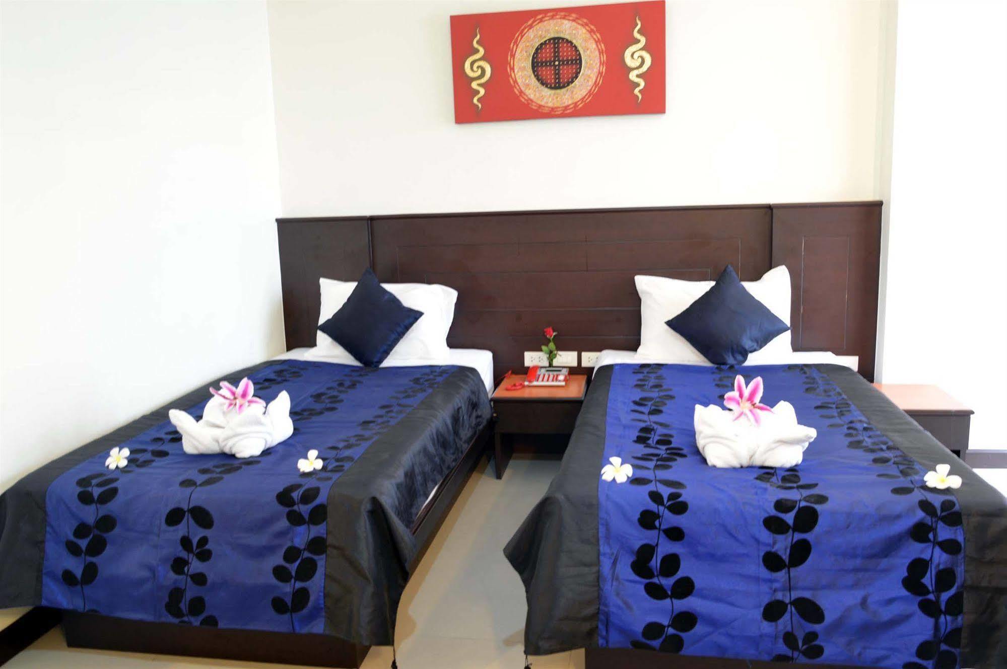 Sharaya Patong Hotel Luaran gambar
